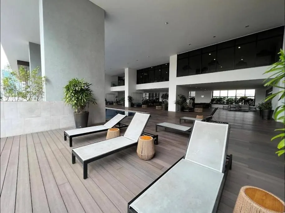 Klsentral-Bangsar-Midvalley-2-10Pax-Netflix-Balcony-Super Fast Internet Kuala Lumpur Malajzia