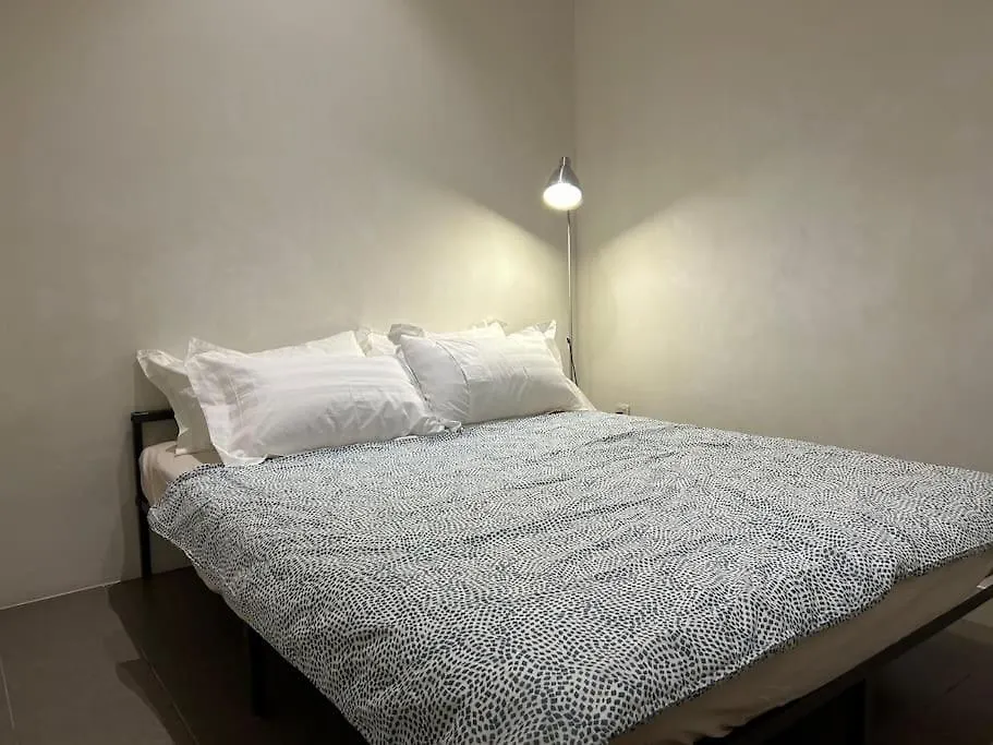 Klsentral-Bangsar-Midvalley-2-10Pax-Netflix-Balcony-Super Fast Internet Kuala Lumpur Apartman